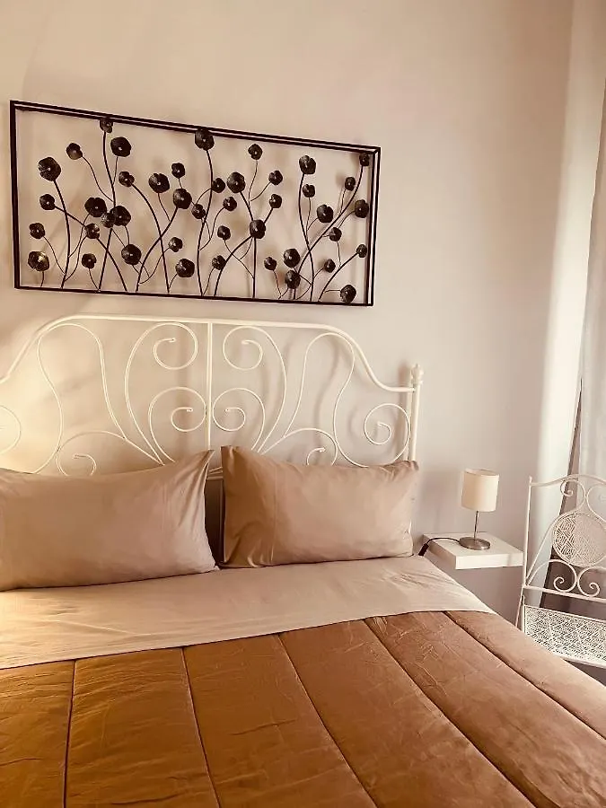 B&B Meliora Rooms Авола